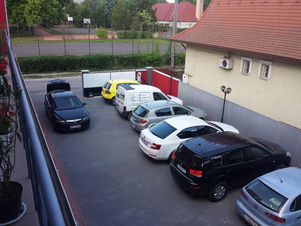 Box Vendeghaz Hotel Nagykáta Eksteriør billede